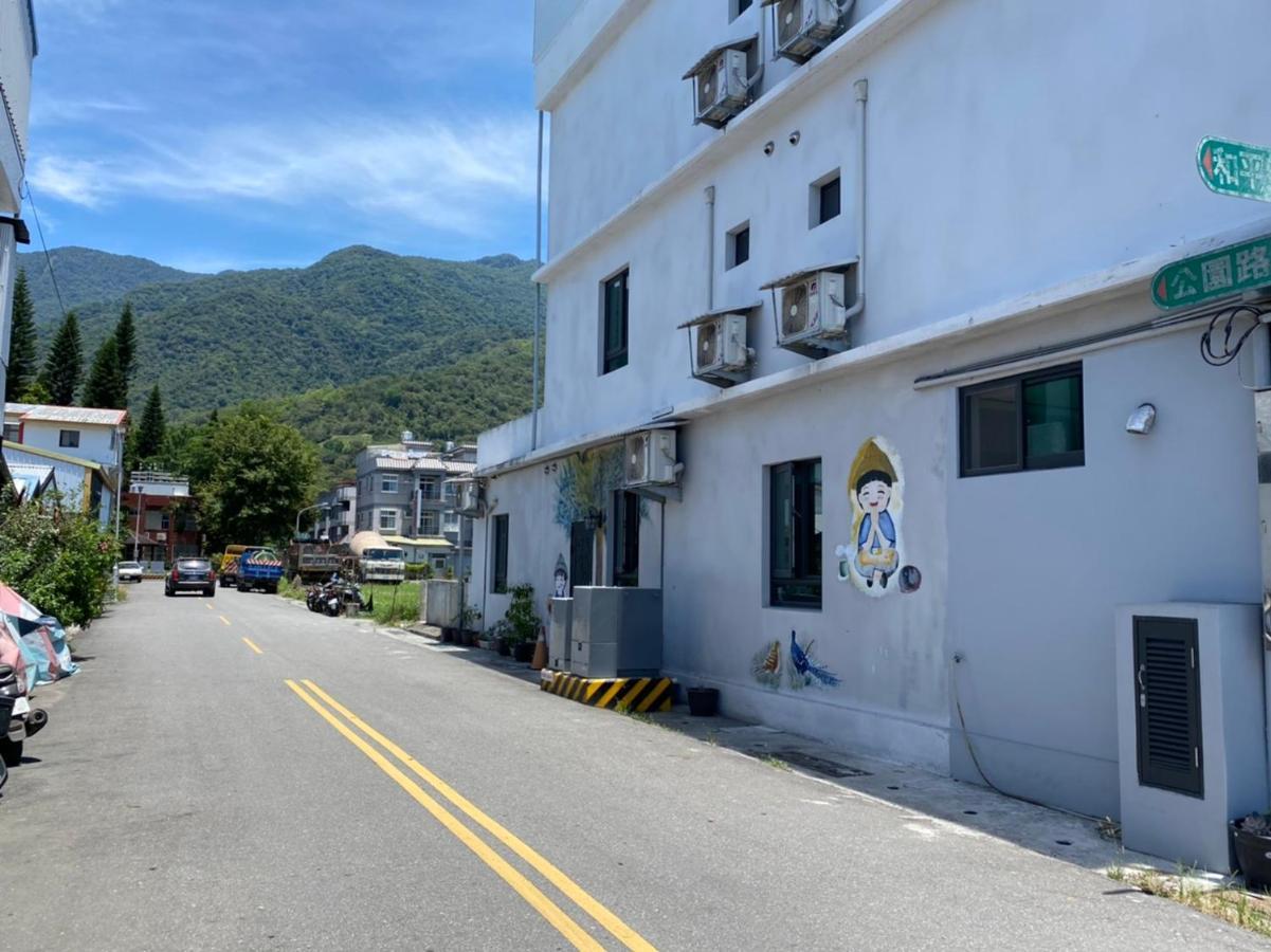 Meet Guanshan Exterior photo
